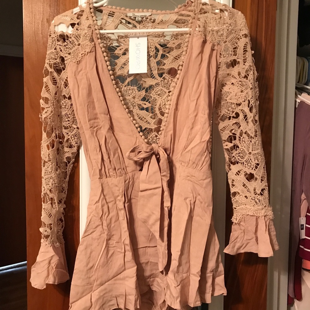 Showpo long sleeve lace front tie Romper - Picture 3 of 5